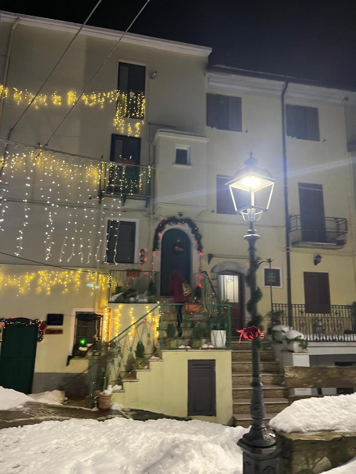 ホテル Il Campanile Santa Maria del Molise エクステリア 写真